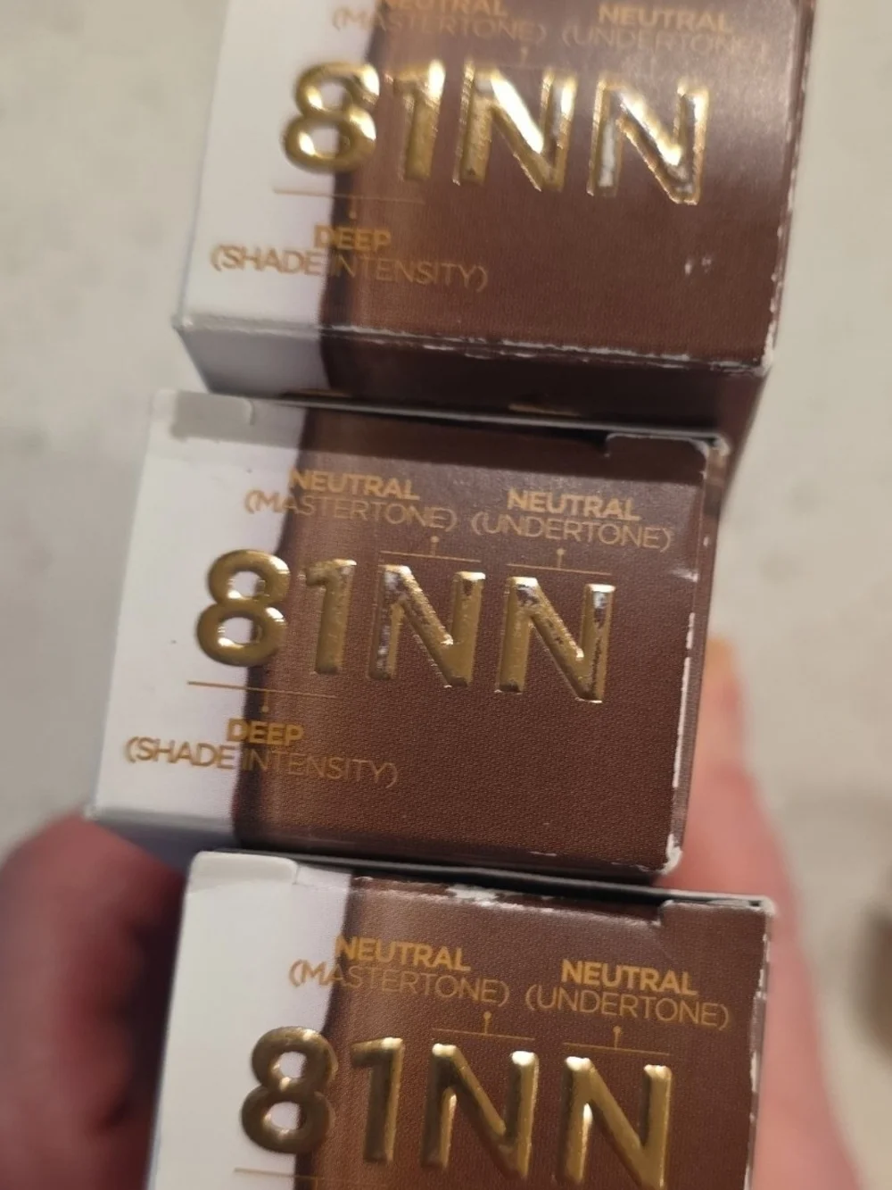 Urban Decay Stay Naked Liquid Foundation – 81NN